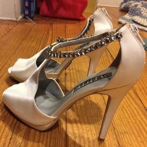 Vera wang jeweled heels